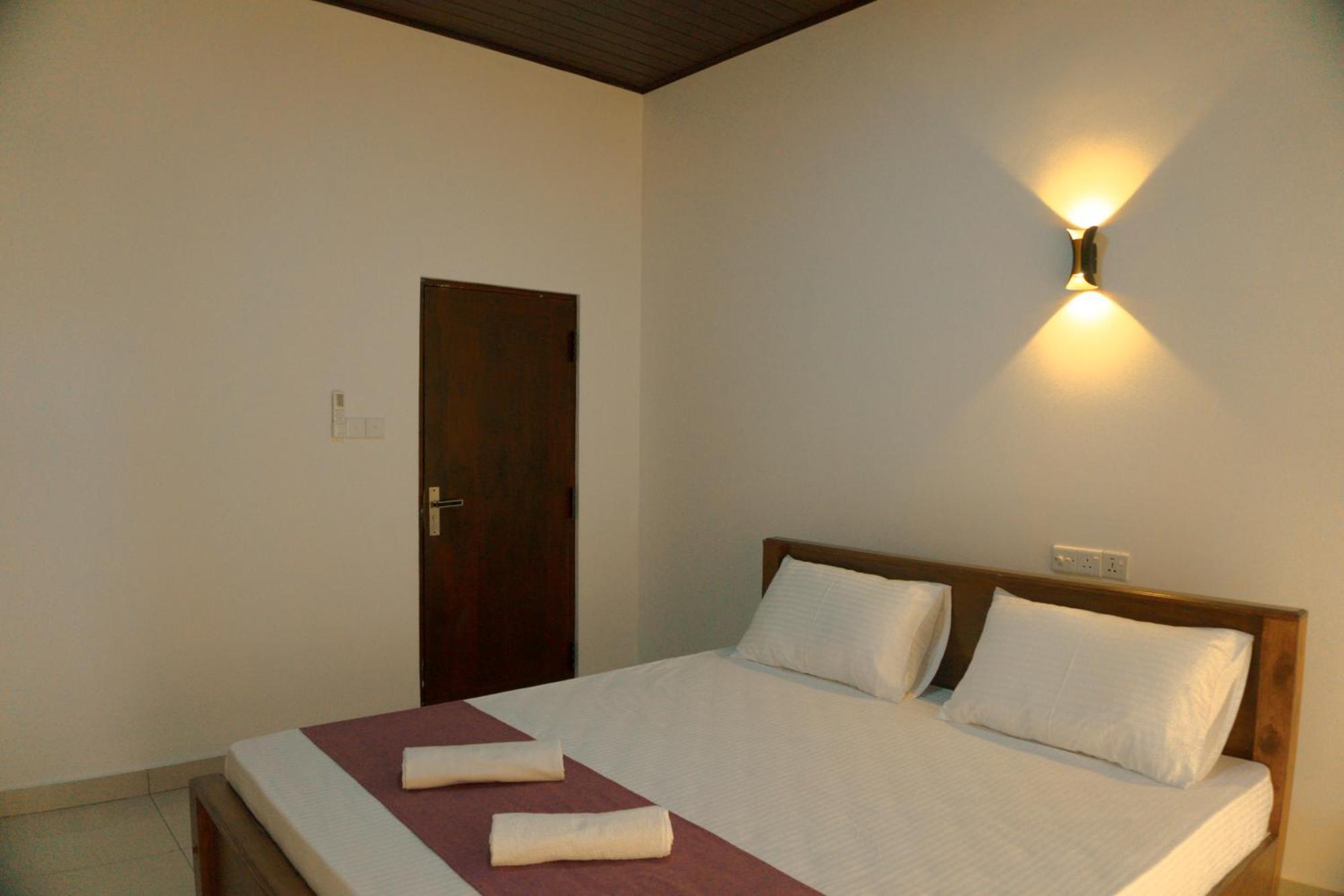 Wilpattu Restaurant & Guest House Pahala Maragahawewa Экстерьер фото